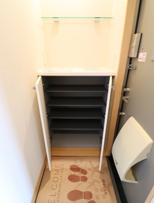 シューズボックス