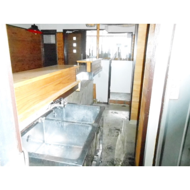 吹上町住居付店舗のキッチン
