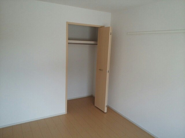 Ｇ・Ｆ　三女子の収納|大きなスペースがあり、収納には困りません