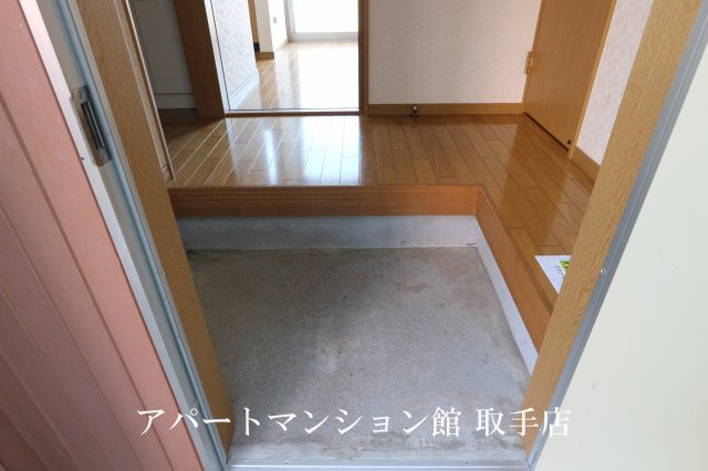 今井邸の玄関