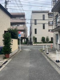 【前面道路含む現地写真】