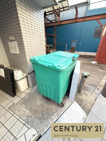 エトワール山村の駐車場|ゴミ庫