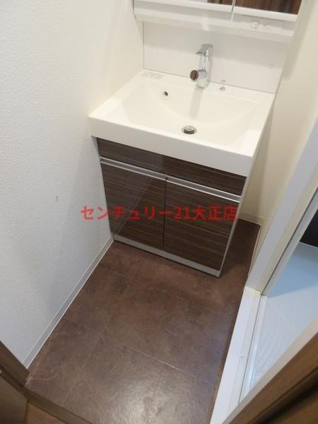 HRフロントリーガル難波WESTの洗面所