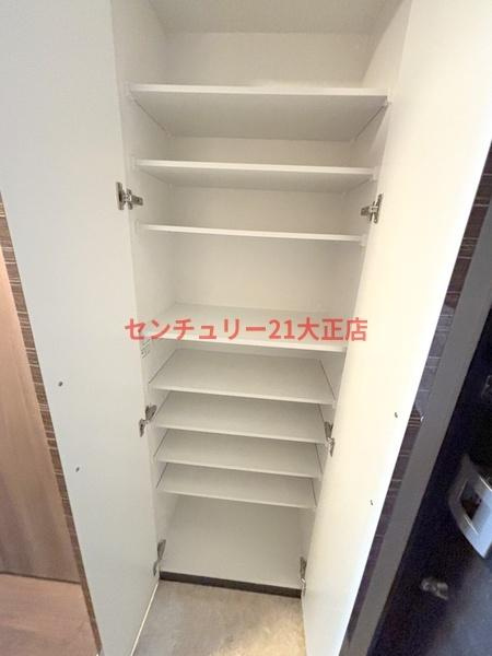 HRフロントリーガル難波WESTの収納|★大きなシューズボックス★