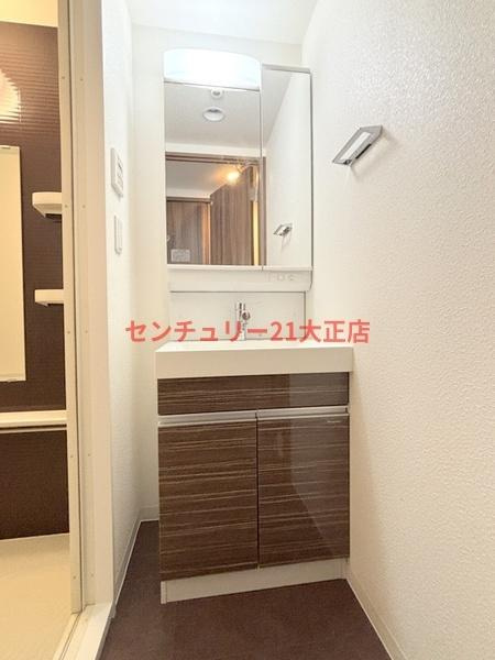 HRフロントリーガル難波WESTの洗面所|★明るい洋室★