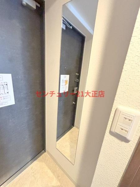 HRフロントリーガル難波WESTの玄関|★広々した玄関★