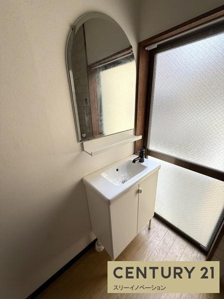 平尾4丁目貸家の洗面所|★洗面台★