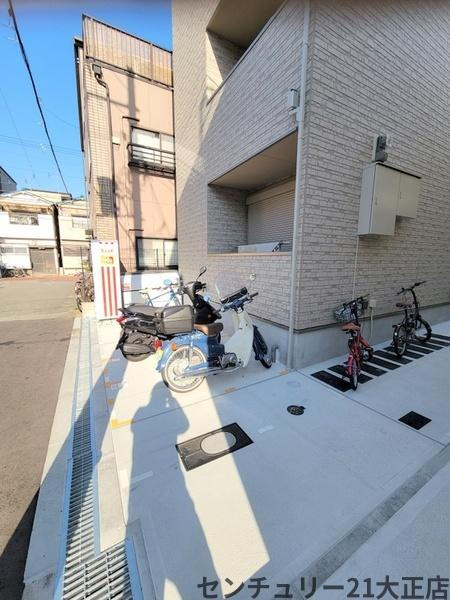 アート大正の駐車場
