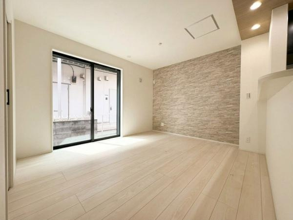 横浜市神奈川区神大寺１丁目の新築一戸建の居間・リビング