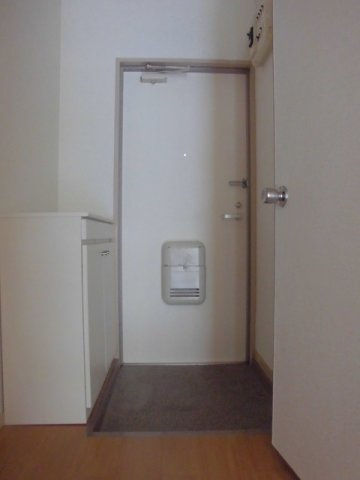 アヴニールＮｏ２の玄関