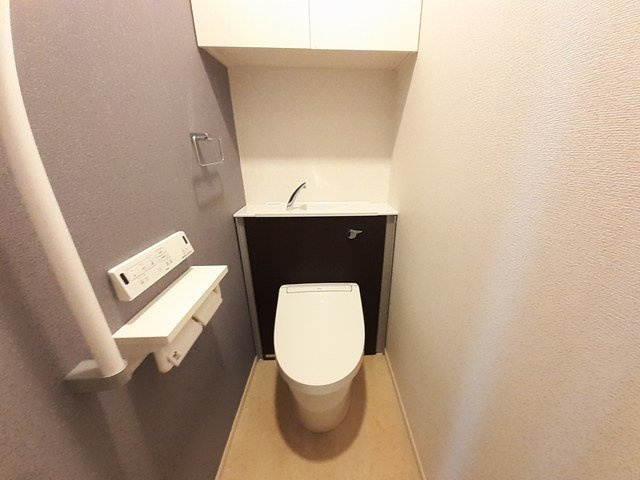 メゾン　アンソレイエのトイレ