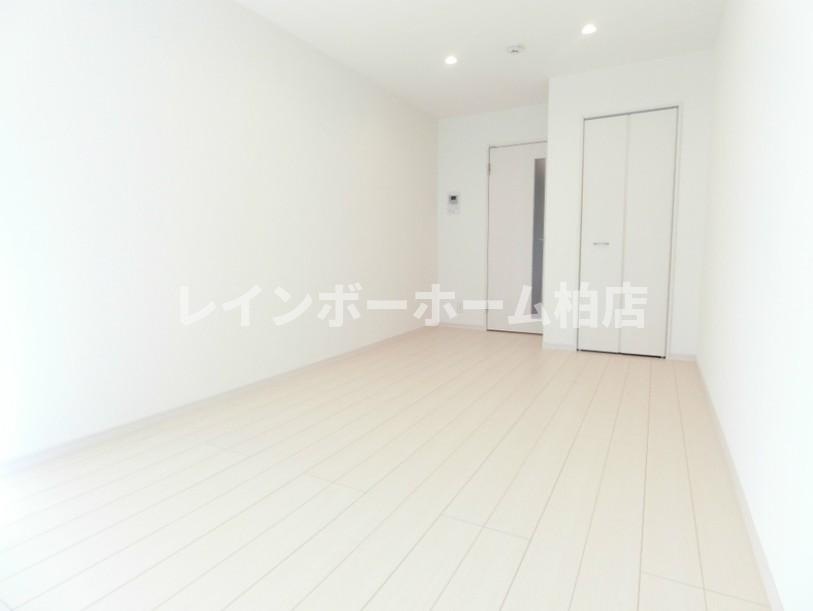 仲介手数料（賃料の1.10ヵ月）の50％OFF対象物件！の居間・リビング