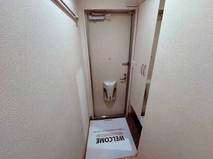 D-room船木の玄関