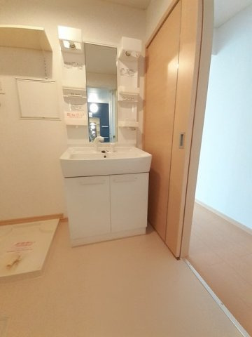 ストロベリー・Ｇ　弐番館の洗面所