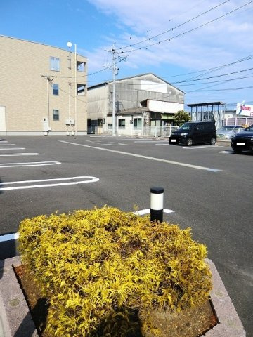 グランブルーの駐車場