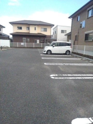 サウスウエー　Ⅰの駐車場