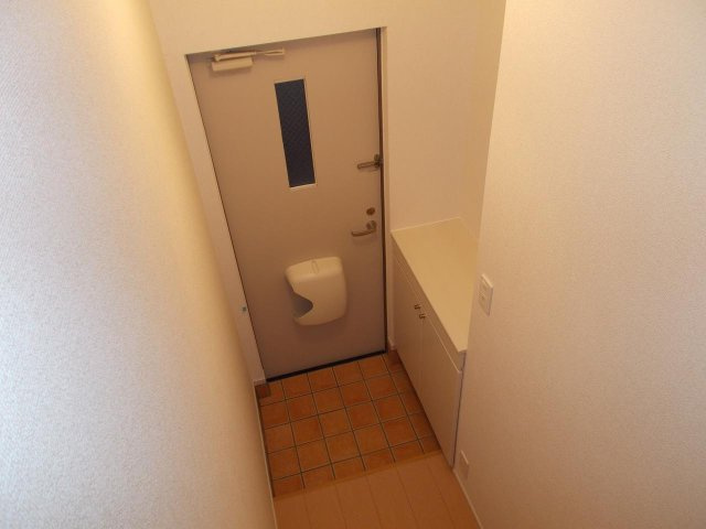メゾンド・オークスの玄関