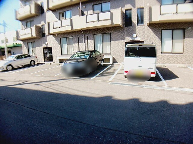 ユートピア１５の駐車場
