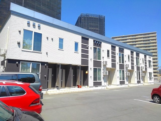 Ｓｕｎｌｉｔ手稲駅前の外観