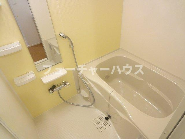 ベルポート　エルガの浴室