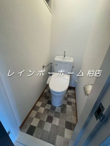 ヤマサイコーポ7号棟のトイレ|※別部屋参考写真。