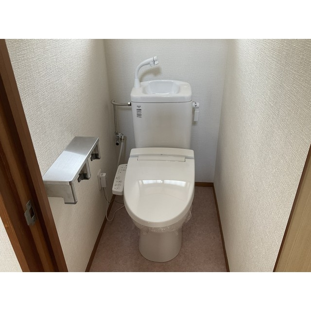 我孫子市日秀戸建てのトイレ