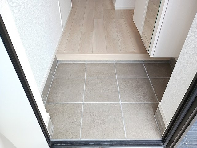 サンライズ　リバー　ＮＫの玄関