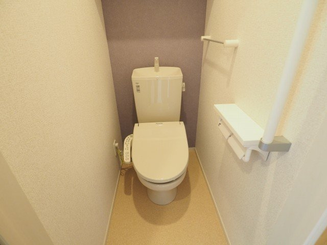 メゾン　アンソレイユのトイレ