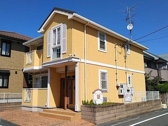 プティ　トゥルスの外観