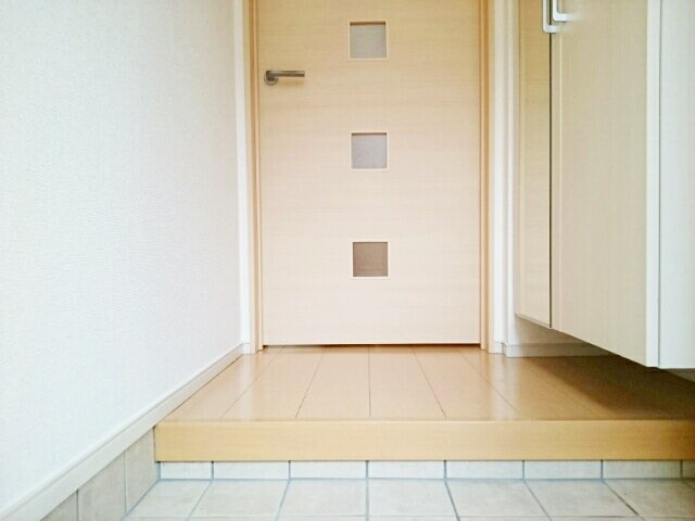 プラシードⅣの玄関