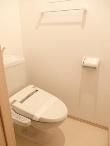 アルバーダのトイレ|落ち着いたトイレです