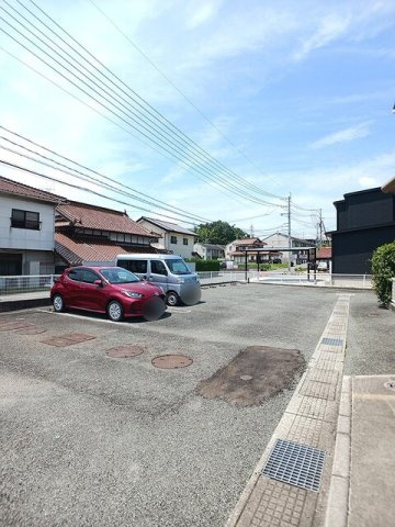 インテリオールＡの駐車場|カースペースがあります