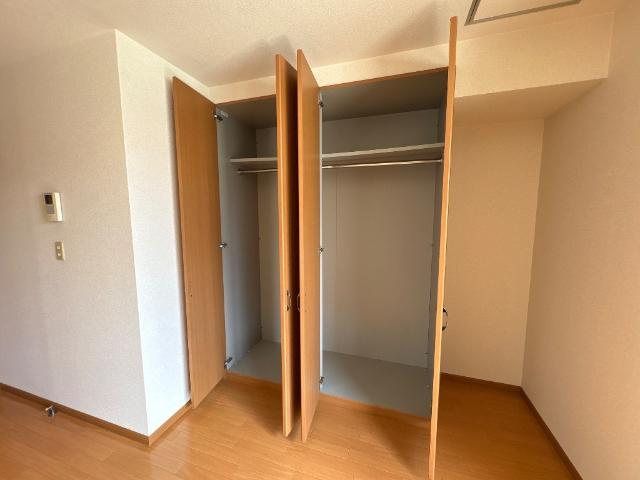 シェルル長束西の収納|クローゼット