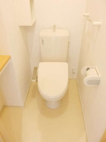クラール　コスモスのトイレ|落ち着いた色調のトイレです