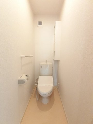 サクラのトイレ|落ち着いた色調のトイレです