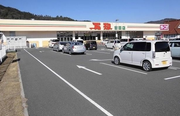 サクラの周辺|万惣まで1300m