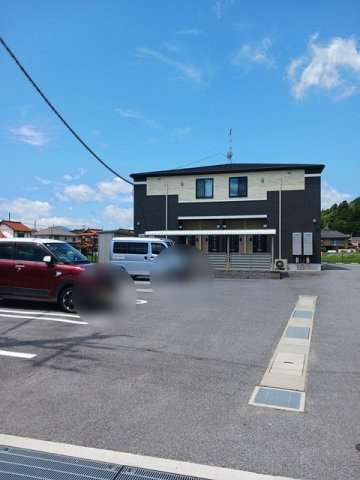 サニー・レジデンス　Ⅰの駐車場|駐車場があるので、車を買う予定の方も安心です