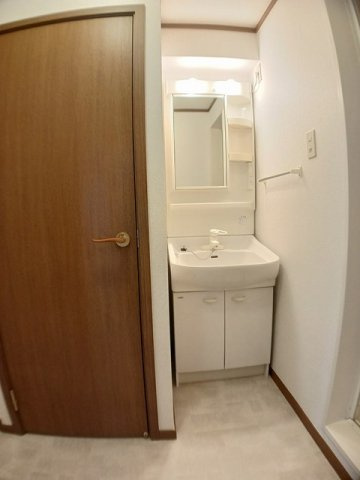 ミントハウス　Ａの洗面所|コンパクトで使いやすい洗面所