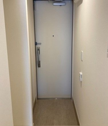 リブリアルファの玄関