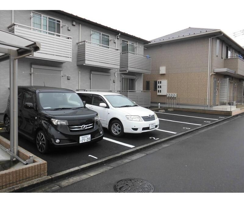プランドールの駐車場
