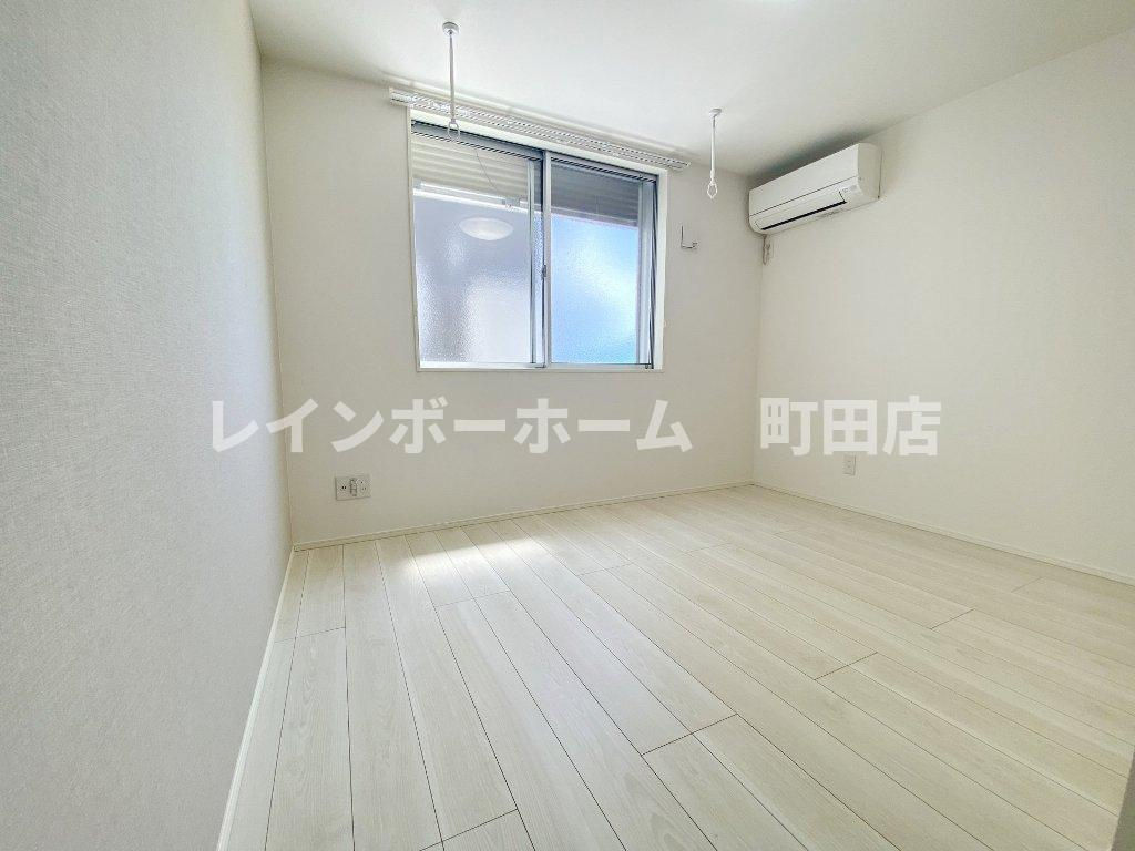 カインドネス海老名※初期費用分割あと払いサービス利用可能物件の居間・リビング