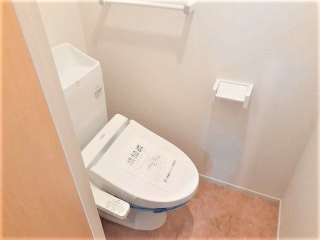 レジナス和多田Ⅰのトイレ|清潔感のあるトイレです