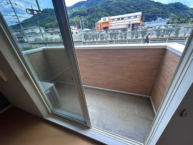 ＪｏｕＨｏｐｅⅤ　Ａのバルコニー|お洗濯にも便利なバルコニー付き