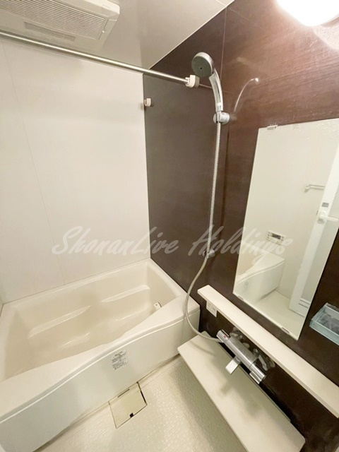 藤沢市辻堂新町２丁目の賃貸マンションの浴室|追い焚き機能・浴室乾燥機付き♪