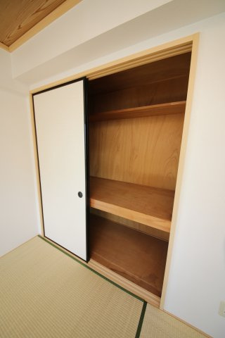 リブインサカイⅢの収納