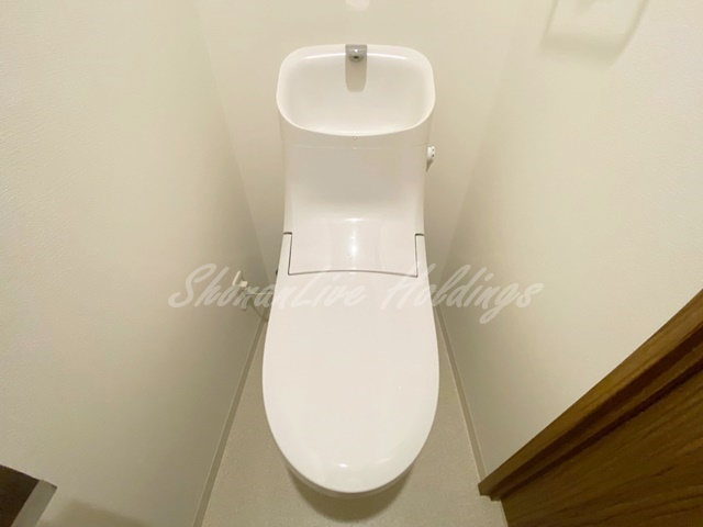 横浜市戸塚区矢部町の賃貸マンションのトイレ|清潔感のあるトイレです