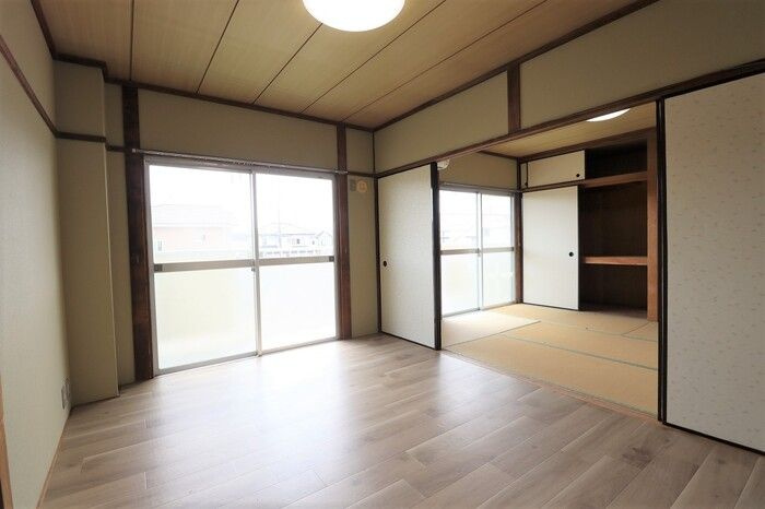 萩原コーポの洋室|ゆったりした洋室です