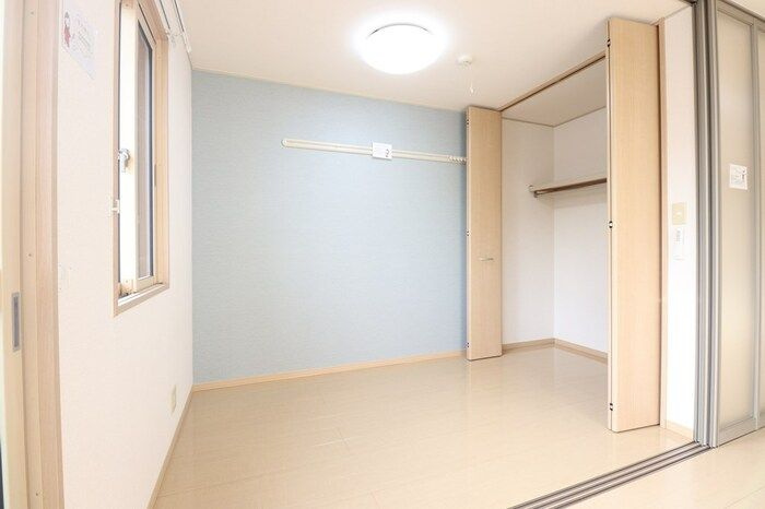ロイヤルシティの洋室|コンパクトで使いやすい洋室です