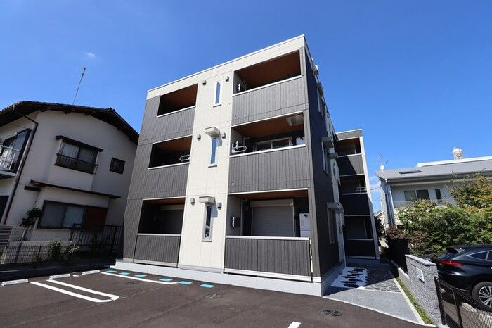 サンプラムの外観|外観は落ち着いています