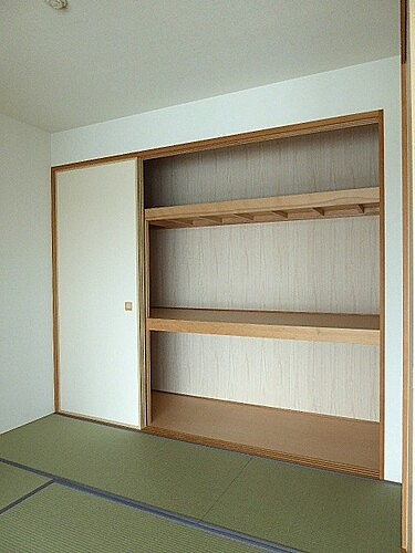 サーパス赤塚姫子の収納|押入（和室）